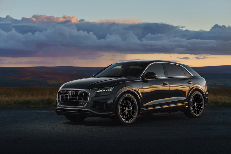 Rent Audi Q8 in Casablanca