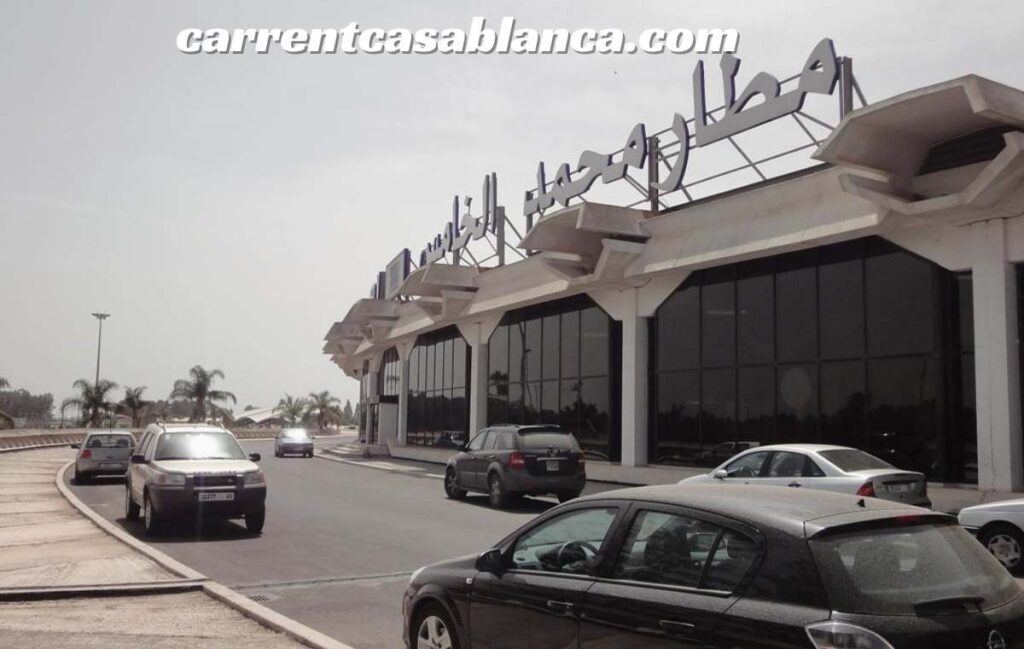 Location Voiture Casablanca Aéroport : Guide Complet 2026 pour Louer Facilement à CMN - Location voitures à Casablanca Prise en charge rapide location voiture Casablanca aéroport - Agent CarRentCasablanca vous attend à la sortie des arrivées CMN